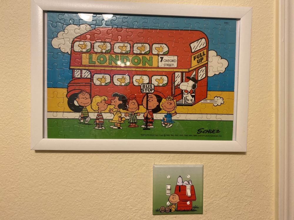 Peanuts London Bus - Milton Bradley Company puzzle collectible - Main Image 4