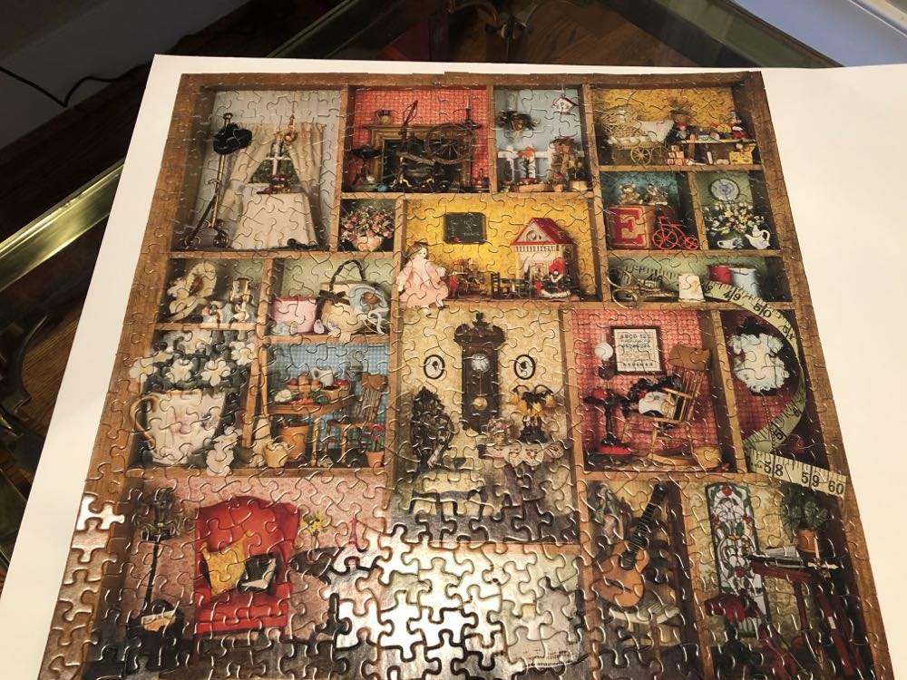 Tiny Treasures - Springbok 🇺🇸 puzzle collectible - Main Image 2