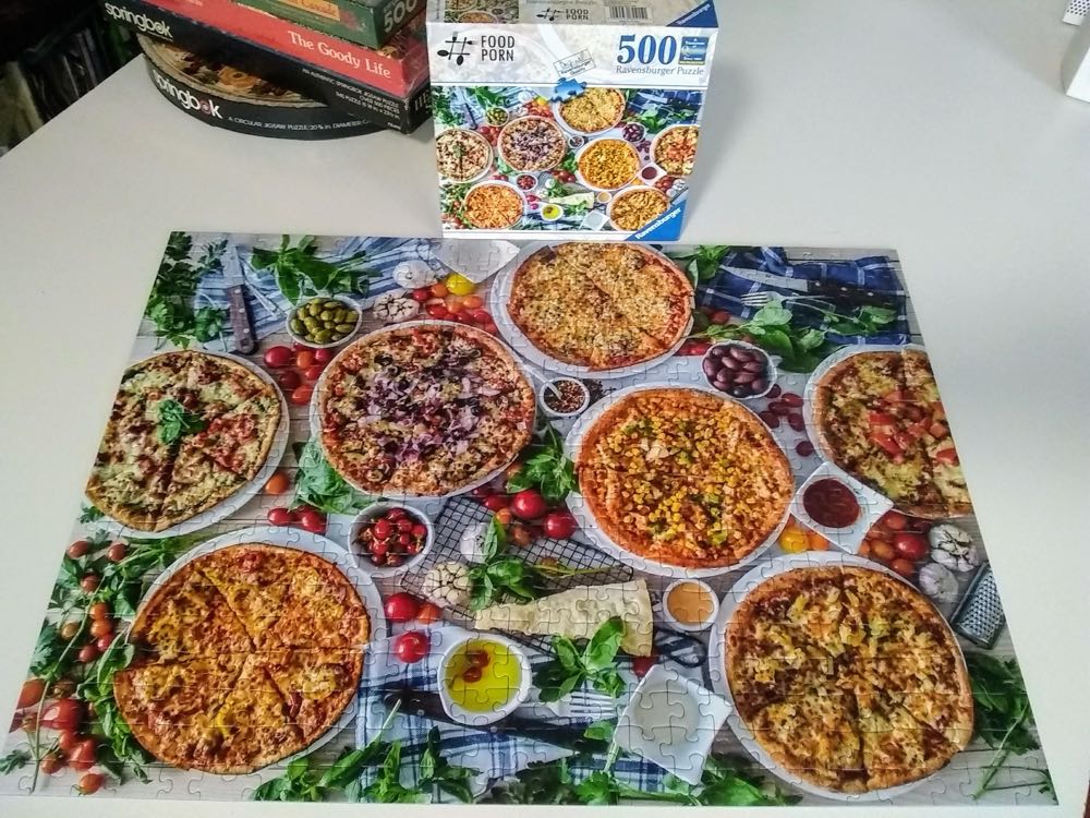 You Had Me at Pizza - Ravensburger puzzle collectible [Barcode 4005556824151] - Main Image 4