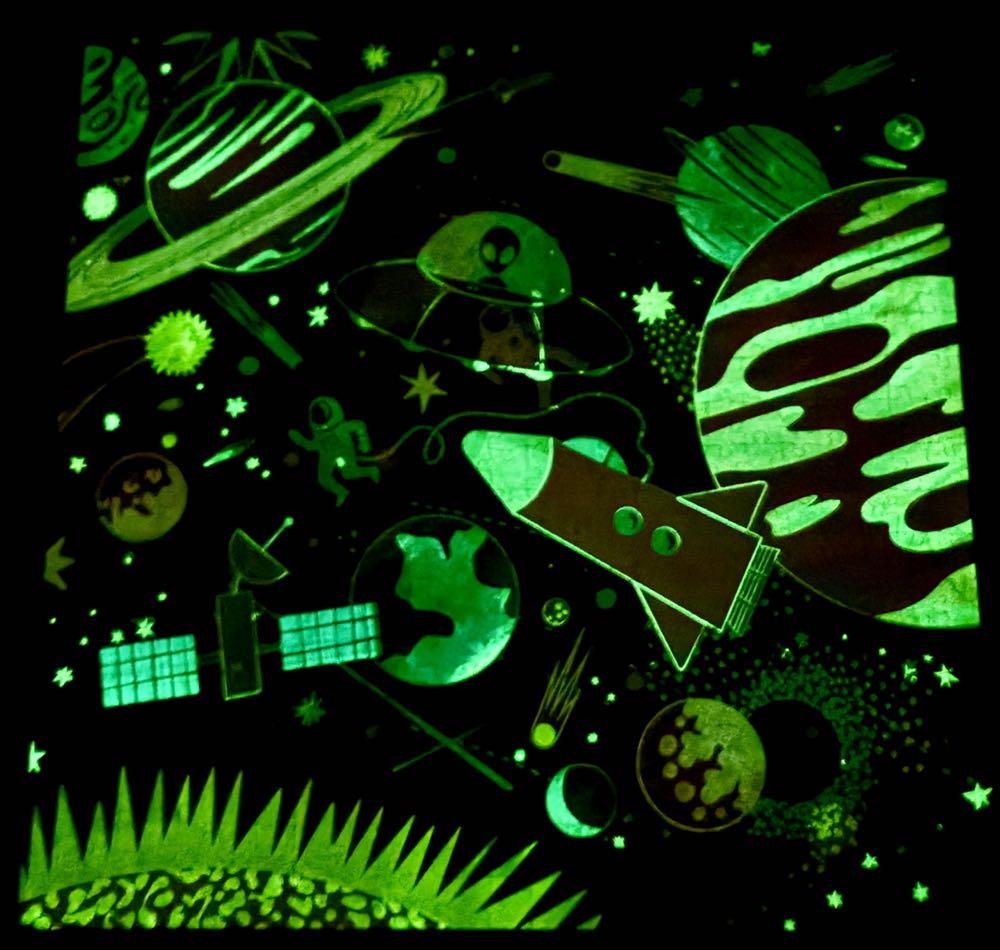 Space Illuminated - Mudpuppy puzzle collectible [Barcode 9780735361003] - Main Image 4