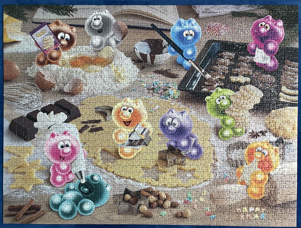 Gelini’s - Christmas Bakery - Ravensburger puzzle collectible - Main Image 3