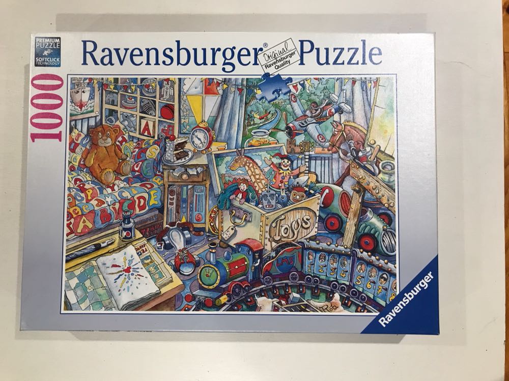 Toys, Toys, Toys - Ravensburger puzzle collectible [Barcode 4005556195213] - Main Image 2