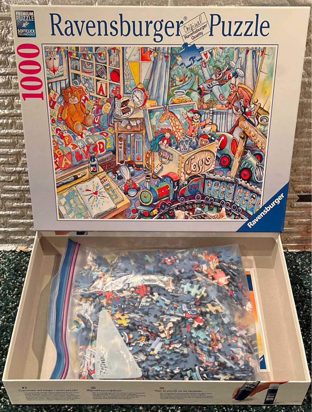 Toys, Toys, Toys - Ravensburger puzzle collectible [Barcode 4005556195213] - Main Image 3