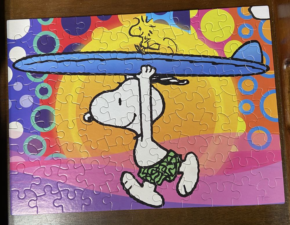 Peanuts Surf City - Ceaco puzzle collectible [Barcode 021081160650] - Main Image 2