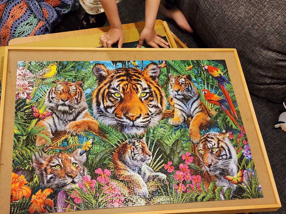 Tiger Jungle Pieces Ceaco | Puzzle Warehouse -  Ceaco puzzle collectible [Barcode 021081332811] - Main Image 2