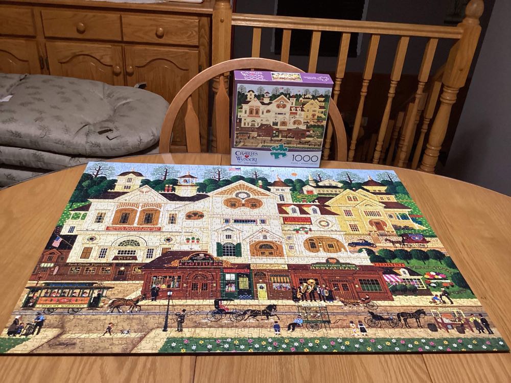 CW - Derby Square - Buffalo Games & Puzzles puzzle collectible [Barcode 079346114153] - Main Image 3