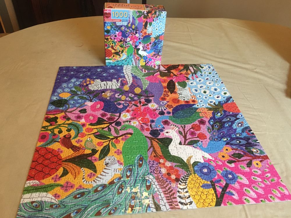 Peacock Garden - Eeboo puzzle collectible [Barcode 689196509773] - Main Image 2