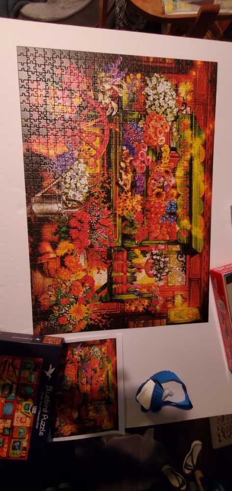 Flower Market Stall - Bluebird Puzzle puzzle collectible - Main Image 4