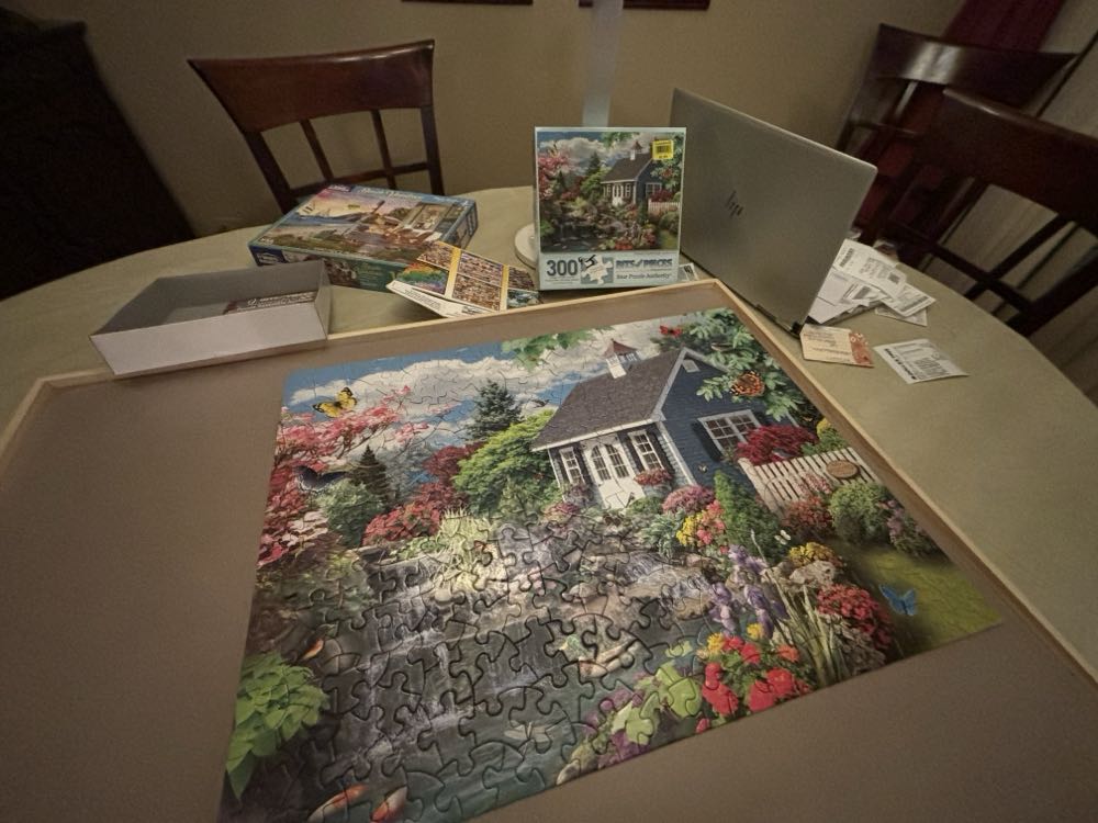 Dream Landscape - Bits & Pieces puzzle collectible [Barcode 192949000378] - Main Image 3