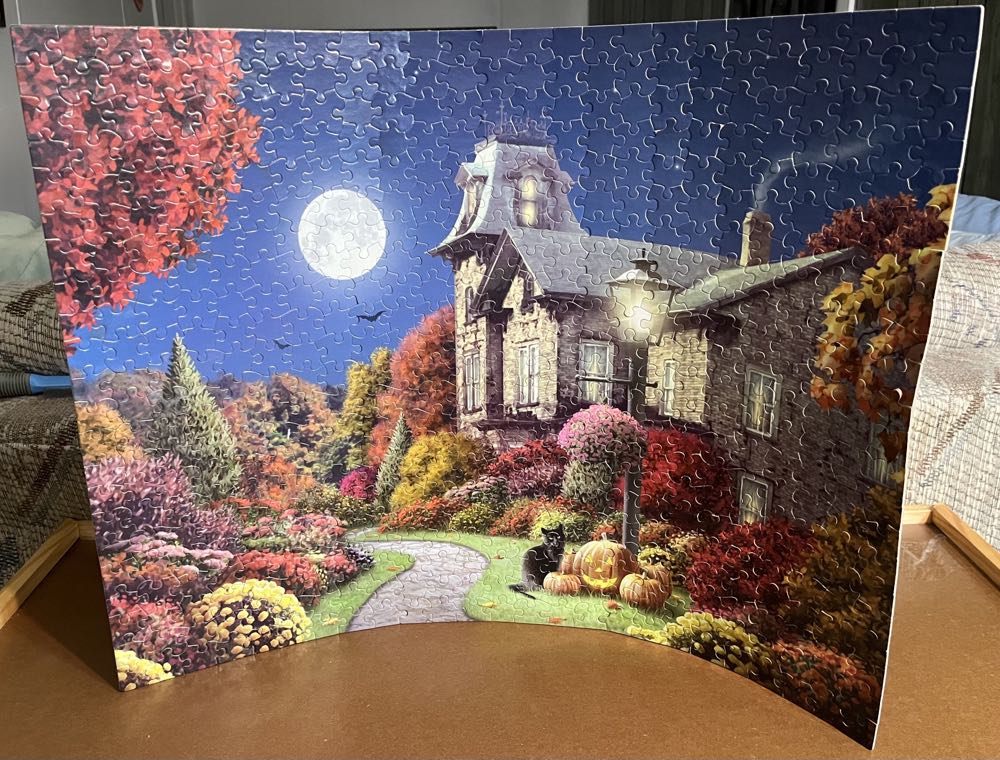 DONATED-Moonlight-J - White Mountain Puzzles puzzle collectible [Barcode 724819249008] - Main Image 4