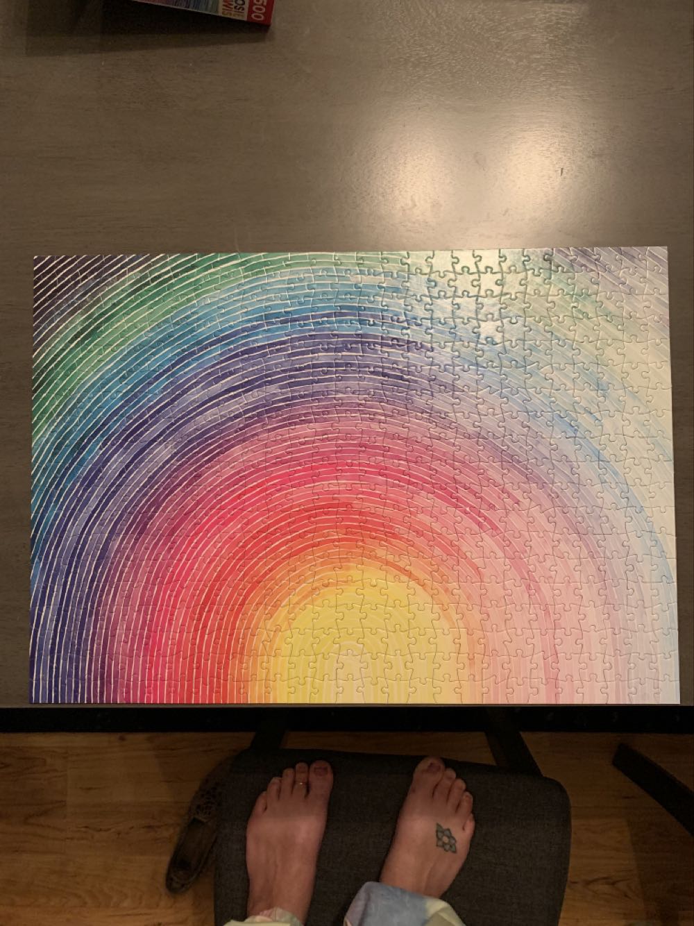 Josie Lewis : Rainbow Sunrise - Buffalo puzzle collectible [Barcode 079346031290] - Main Image 3