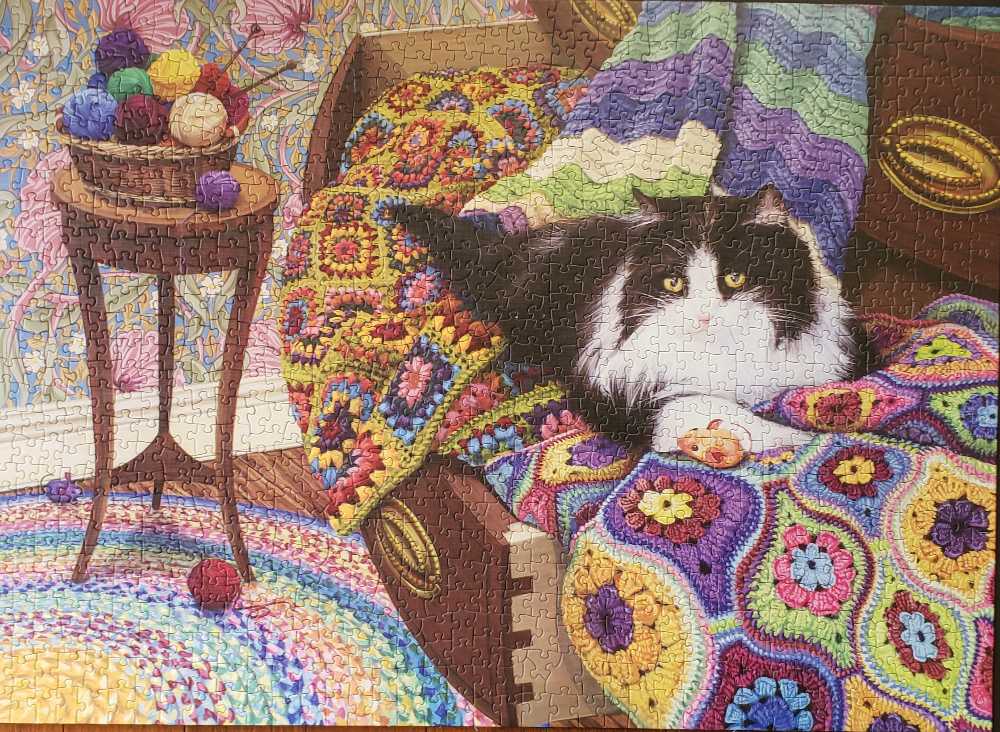 Comfy Cat - Cobble Hill puzzle collectible [Barcode 625012803168] - Main Image 2
