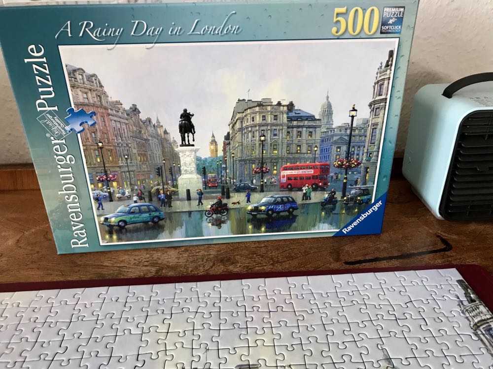 Ravensburger ”rainy Day In London” 500 Piece Puzzle Trafalgar Square Big Ben Uk - Ravensburger puzzle collectible [Barcode 4005556143504] - Main Image 2