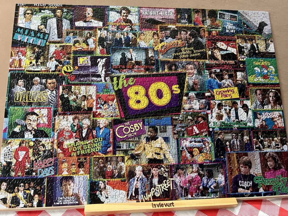 TV Time: the 80s - Master Pieces puzzle collectible [Barcode 705988721571] - Main Image 3