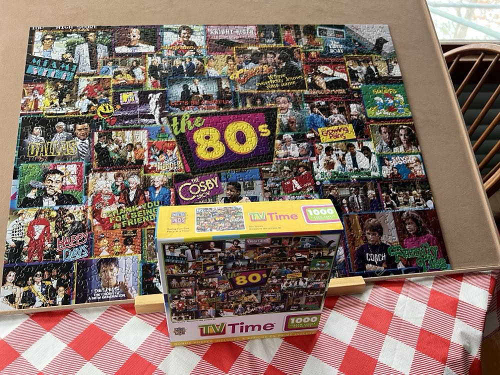 TV Time: the 80s - Master Pieces puzzle collectible [Barcode 705988721571] - Main Image 4