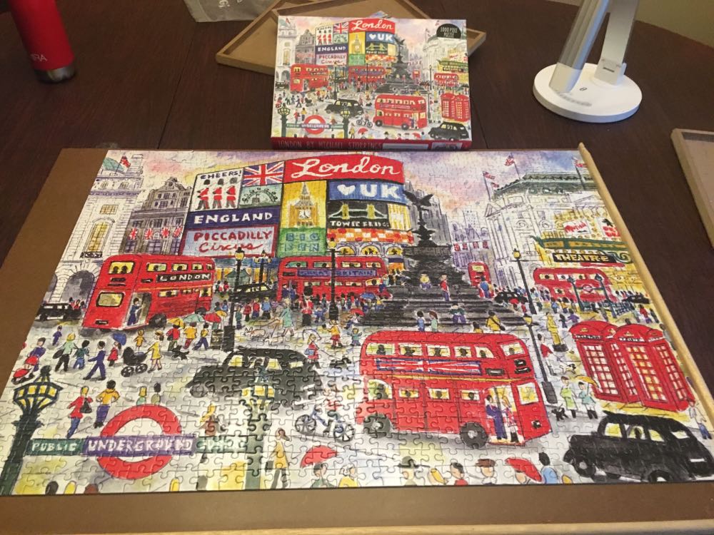 London - Galison 🇺🇸 puzzle collectible [Barcode 9780735359642] - Main Image 2