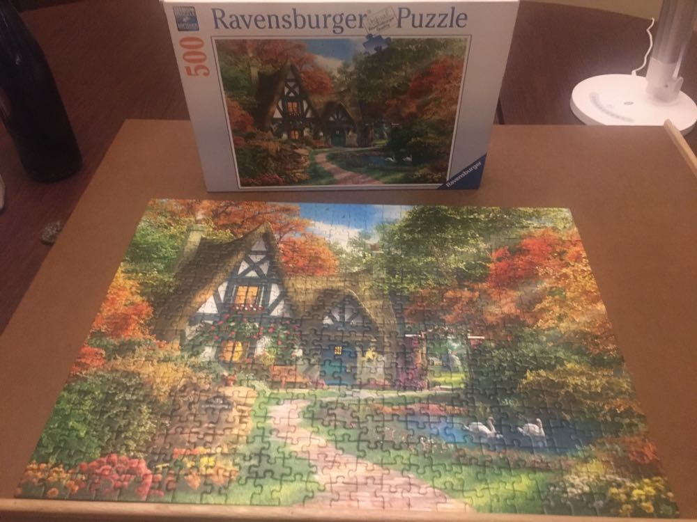 Cottage In Autumn - Ravensburger puzzle collectible [Barcode 4005556147922] - Main Image 2