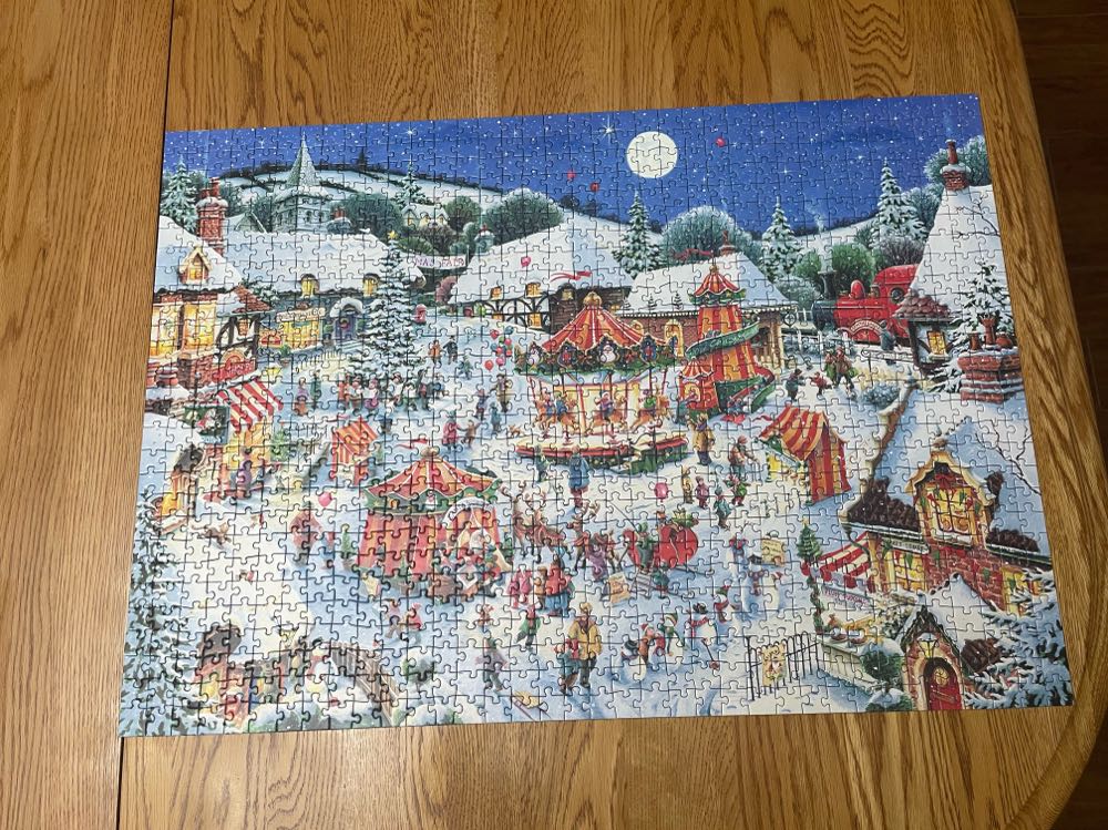 Christmas Fair (Retired From Circulation) - Ravensburger puzzle collectible [Barcode 4005556152728] - Main Image 3
