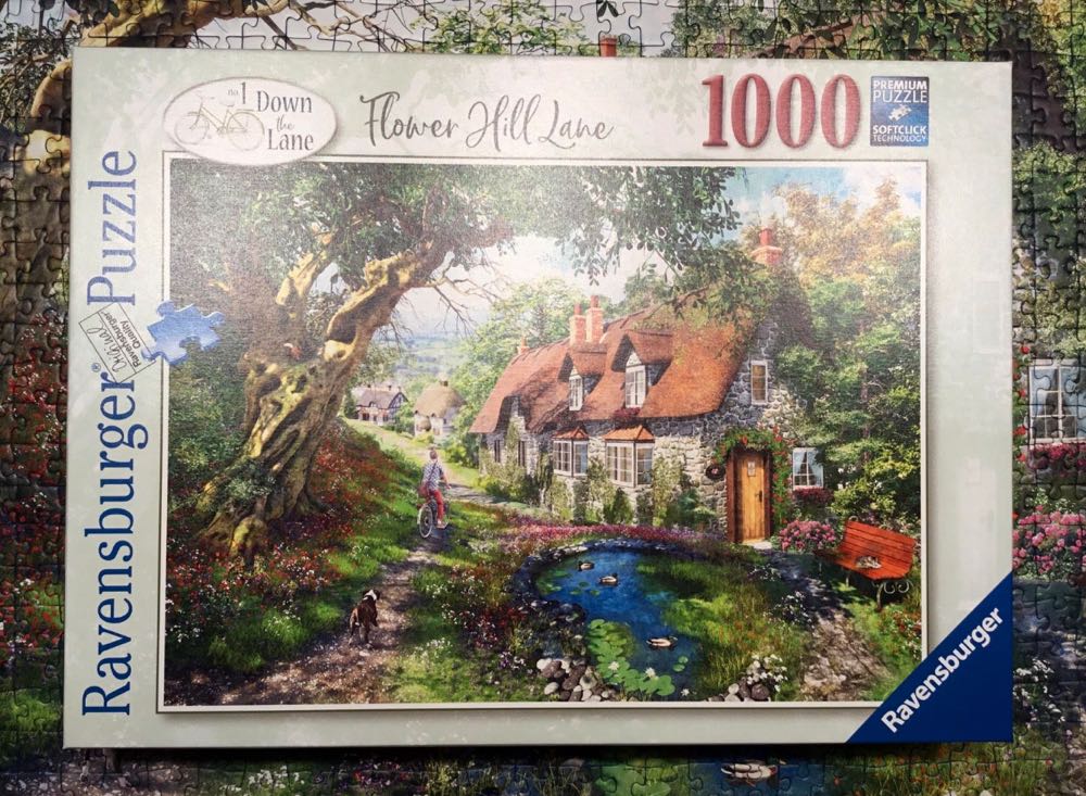 Flower Hill Lane - Ravensburger puzzle collectible [Barcode 4005556167777] - Main Image 4