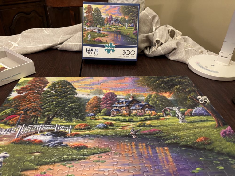 Cottage Creek C - Buffalo 300 puzzle collectible [Barcode 079346025480] - Main Image 2
