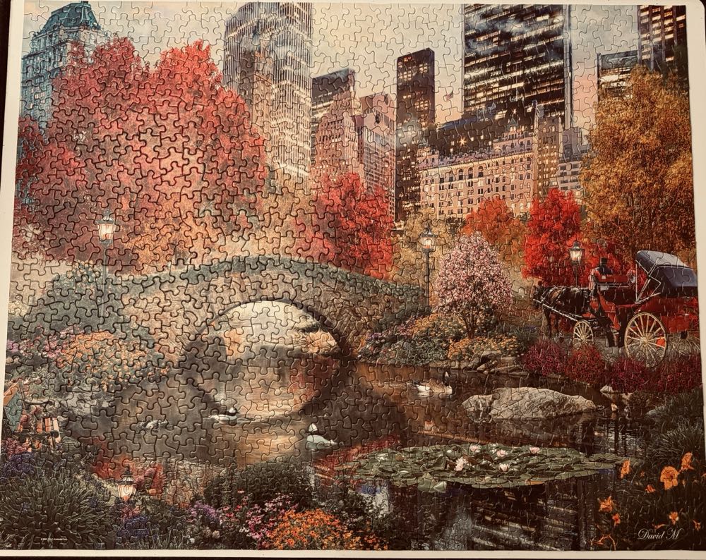 Central Park Paradise - Springbok puzzle collectible [Barcode 091683109128] - Main Image 4