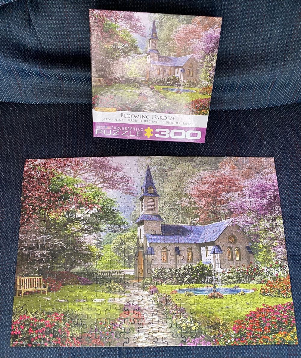 Blooming Garden - Eurographics puzzle collectible [Barcode 628136309646] - Main Image 2