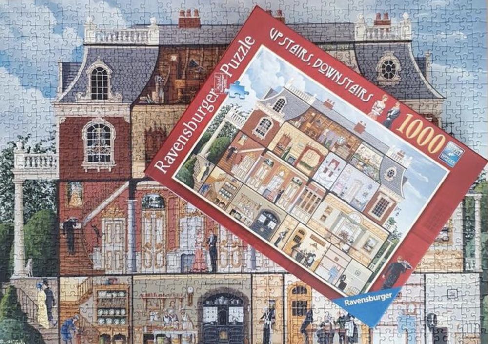 Upstairs Downstairs Lg (1 Keep) - Ravensburger puzzle collectible [Barcode 4005556198023] - Main Image 4