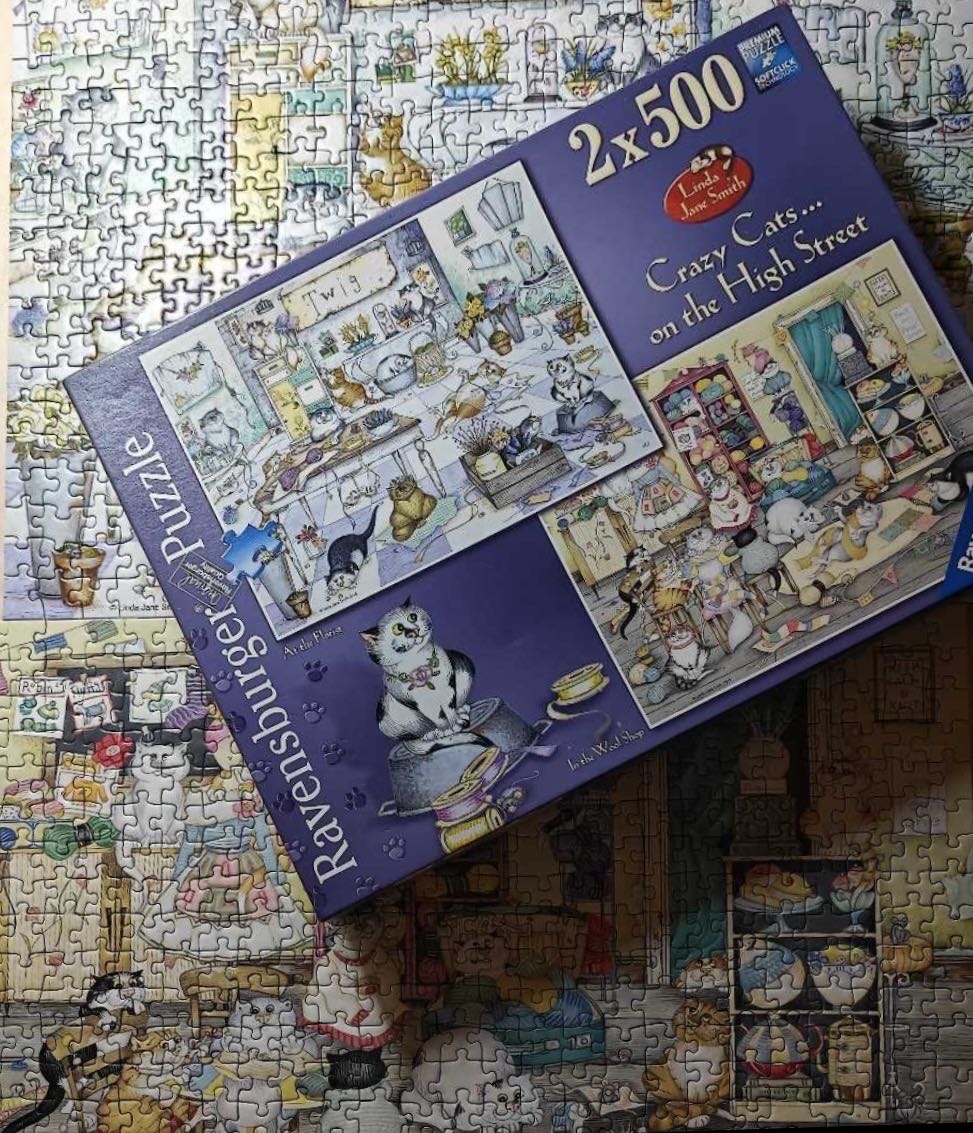 Crazy Cats on the High Street (bags/poster) - Ravensburger puzzle collectible [Barcode 4005556140794] - Main Image 4