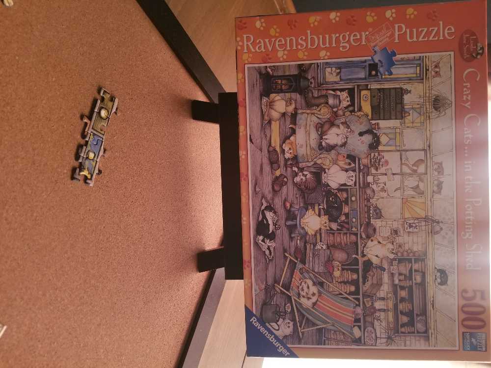 Crazy Cats - In The Potting Shed - Ravensburger puzzle collectible [Barcode 4005556141357] - Main Image 4