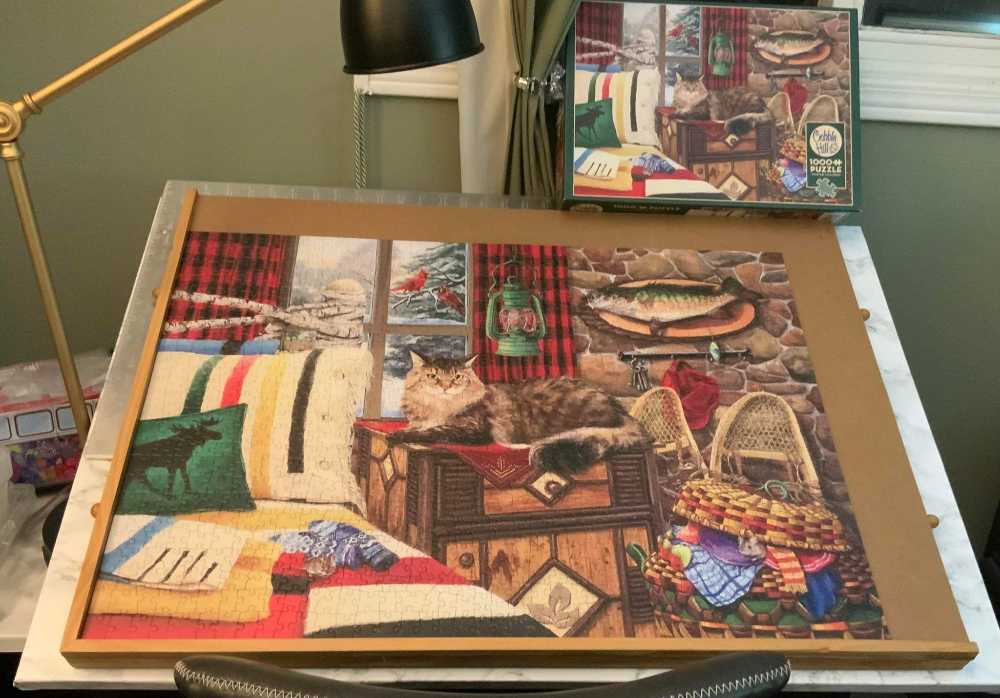 Lodge Cat - L👀k For - Cobble Hill puzzle collectible [Barcode 625012803045] - Main Image 3