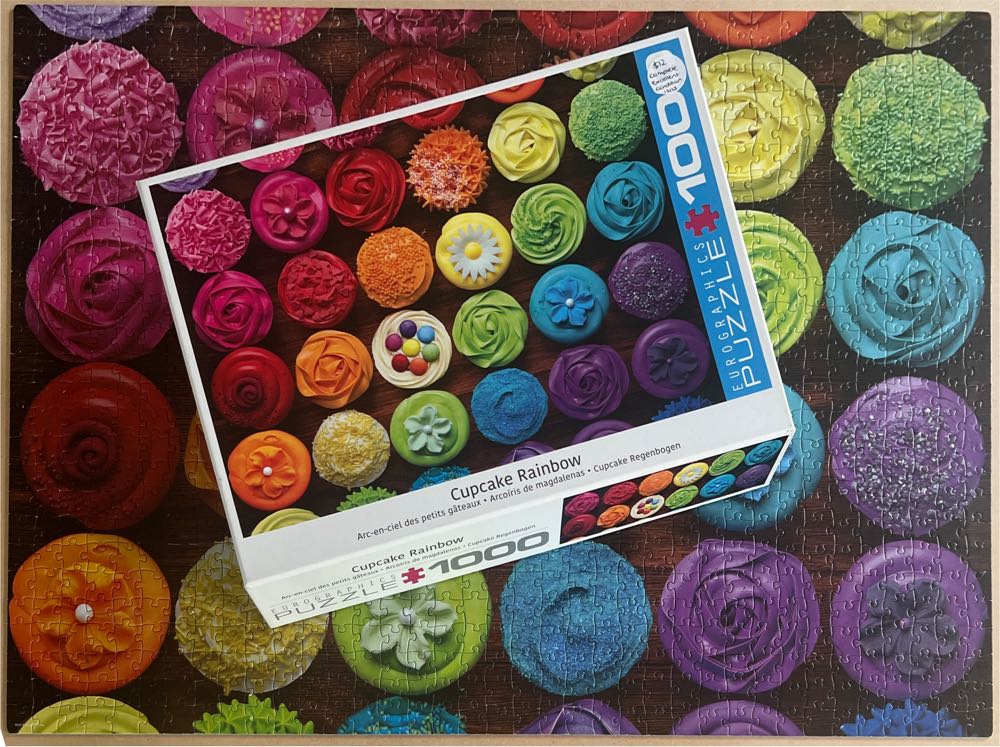 Cupcake Rainbow-TRADED - EuroGraphics puzzle collectible [Barcode 628136656252] - Main Image 2