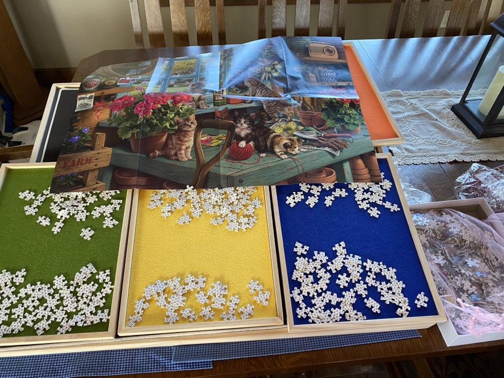 Windowsill Cat - Little Tigger puzzle collectible - Main Image 2