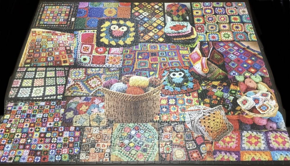 Granny Squares - White Mountain Puzzles puzzle collectible [Barcode 724819256594] - Main Image 3