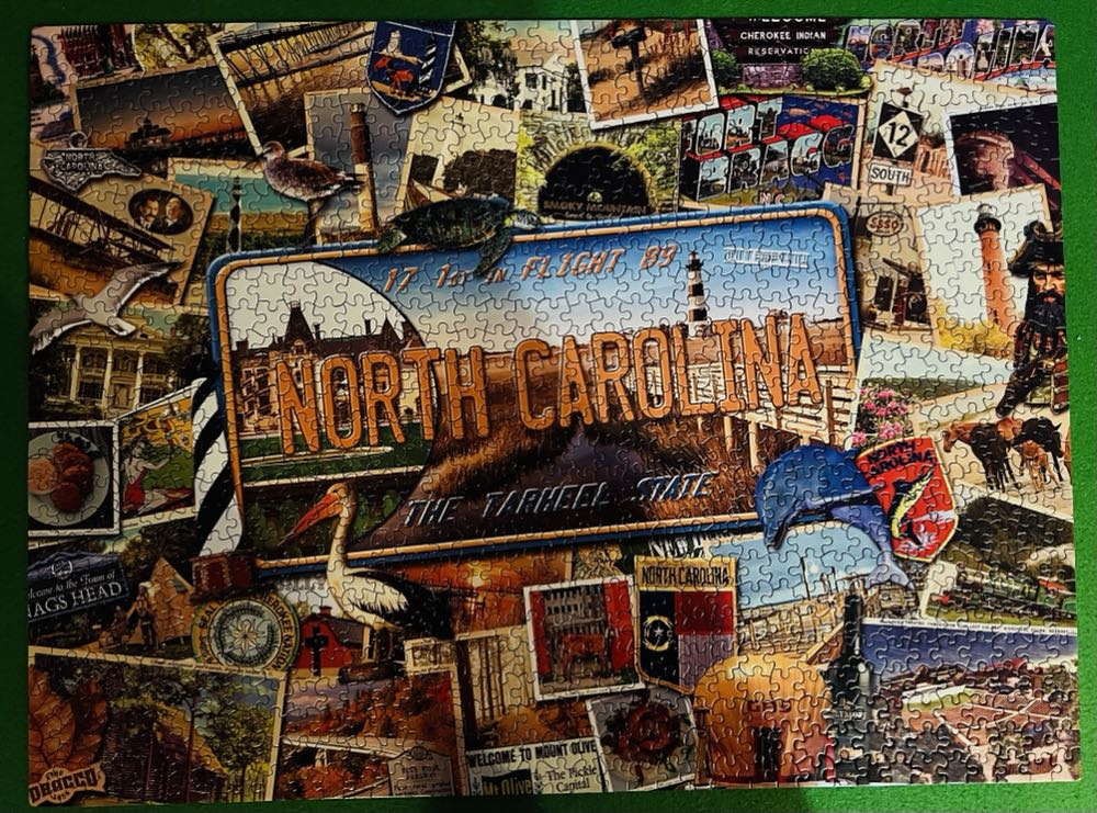 North Carolina - SunsOut puzzle collectible [Barcode 796780700499] - Main Image 2
