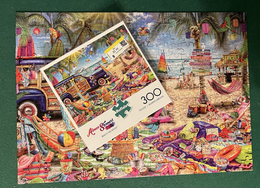 Beach Vacation  - Buffalo puzzle collectible [Barcode 079346025701] - Main Image 4