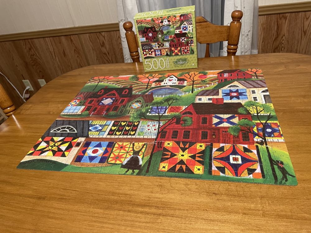 Mama’s Colorful Quilts - Cardinal puzzle collectible [Barcode 778988266465] - Main Image 4