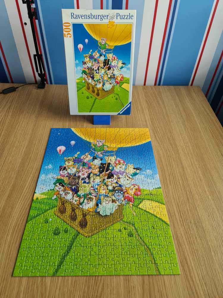 Cat’s Club Ballooning - Ravensburger puzzle collectible [Barcode 4005556144143] - Main Image 3
