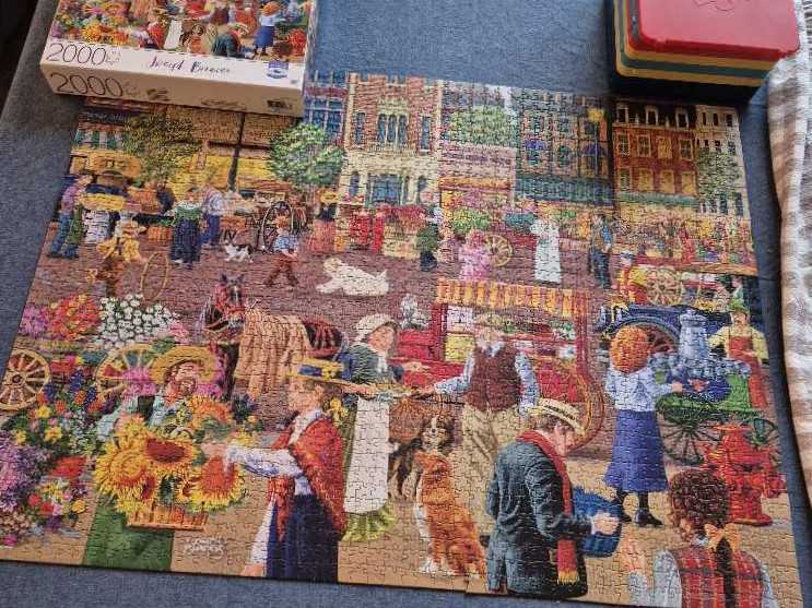 Street Vendor Morning - Milton Bradley puzzle collectible [Barcode 778988299876] - Main Image 2