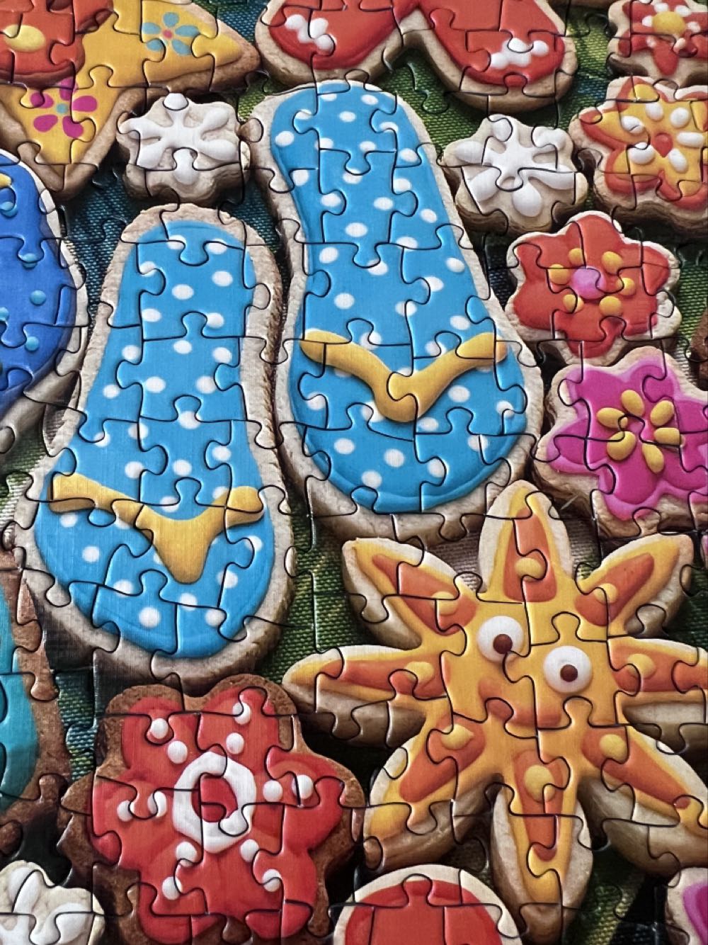 FS - Tropical Cookies - Missing A Piece - Cobble Hill puzzle collectible [Barcode 625012803304] - Main Image 4