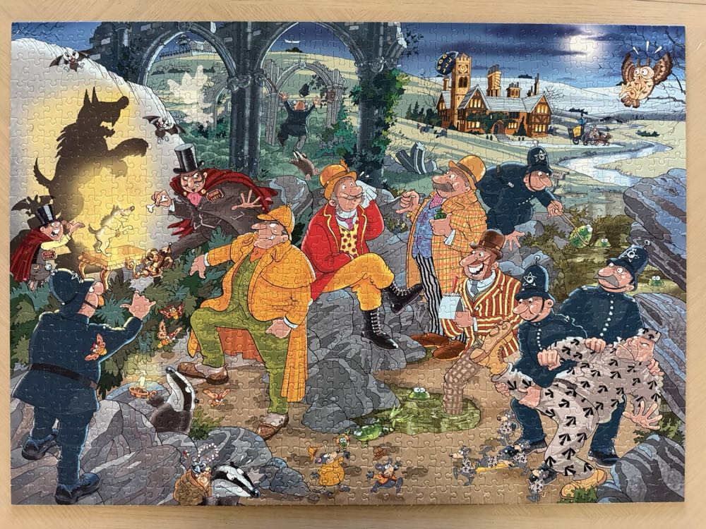 Wasgij? The Hound Of Wasgijville! (M14) - Jumbo puzzle collectible [Barcode 8710126191583] - Main Image 3