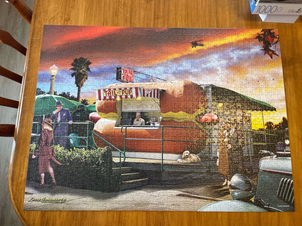 Hot Diggity Dog 1000 Piece - Big Ben puzzle collectible [Barcode 778988331033] - Main Image 3
