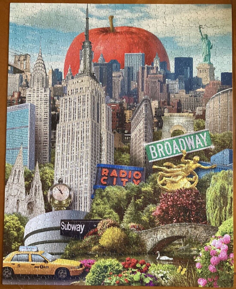 **The Big Apple-SEALED-DENISE K - White Mountain Puzzles puzzle collectible [Barcode 724819255085] - Main Image 2