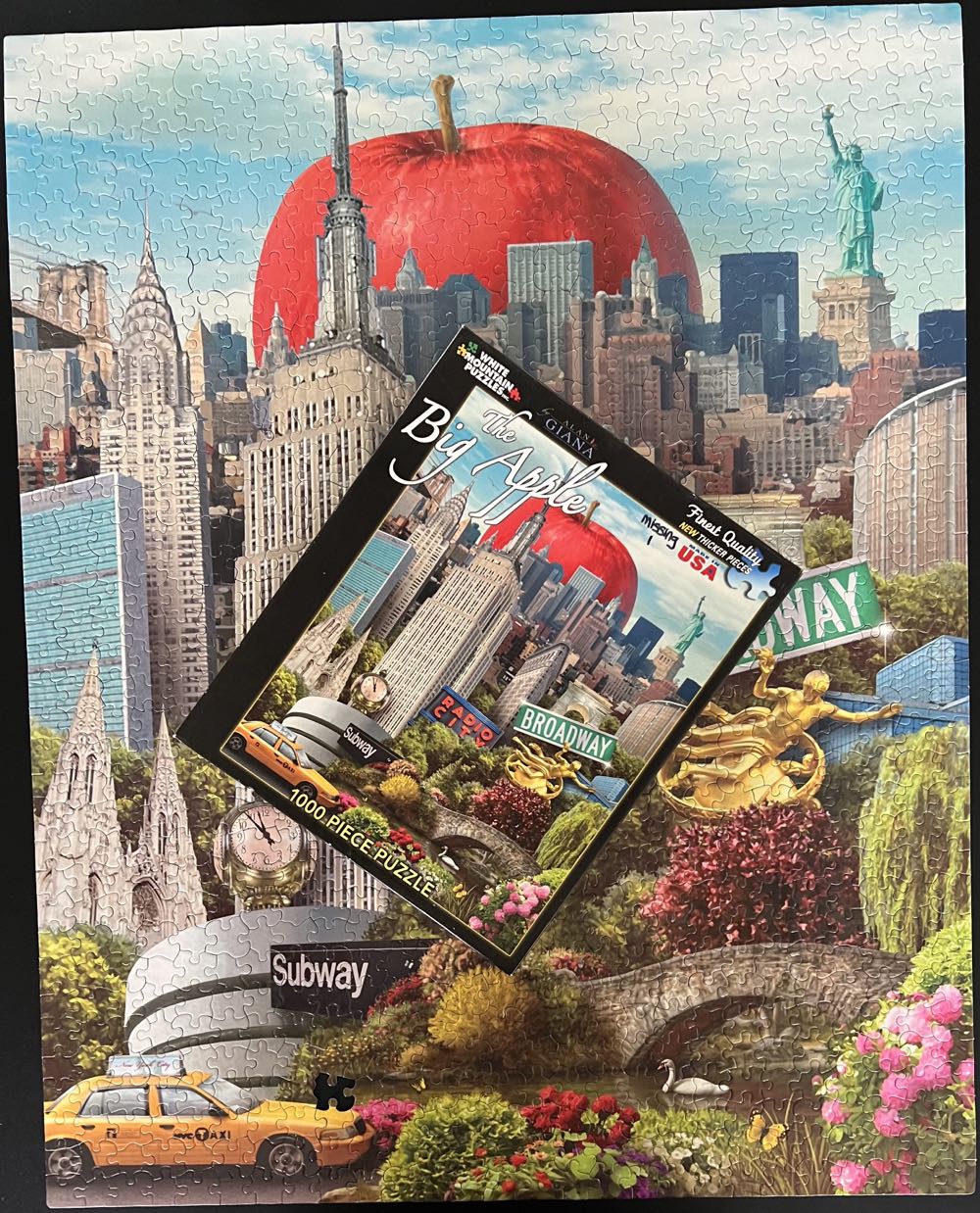 **The Big Apple-SEALED-DENISE K - White Mountain Puzzles puzzle collectible [Barcode 724819255085] - Main Image 4