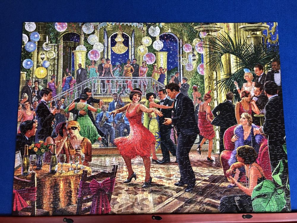 The Charleston  - Vermont Christmas Company puzzle collectible [Barcode 819273023032] - Main Image 2