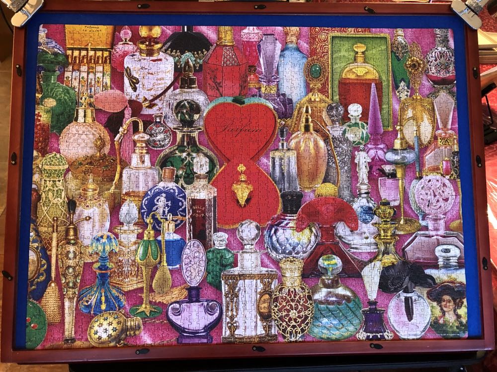 Lars Stewart: Perfume Bottles - Milton Bradley puzzle collectible [Barcode 778988329474] - Main Image 2