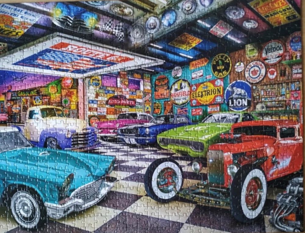 Wheels - Collector’s Garage - MasterPieces puzzle collectible [Barcode 705988320538] - Main Image 3