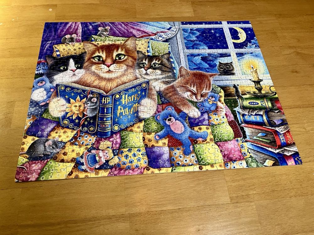 Kittens’ Bedtime - Vermont Christmas Company puzzle collectible [Barcode 819273022660] - Main Image 3