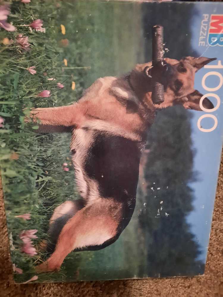 Milton Bradley  - German Shepherd Dog - Milton Bradley puzzle collectible [Barcode 032244040917] - Main Image 2