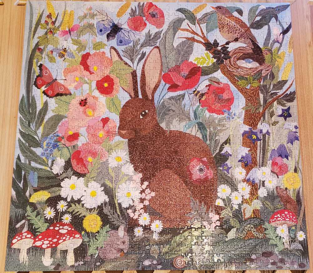 Poppy Bunny - eeBoo Puzzles puzzle collectible [Barcode 689196511035] - Main Image 2