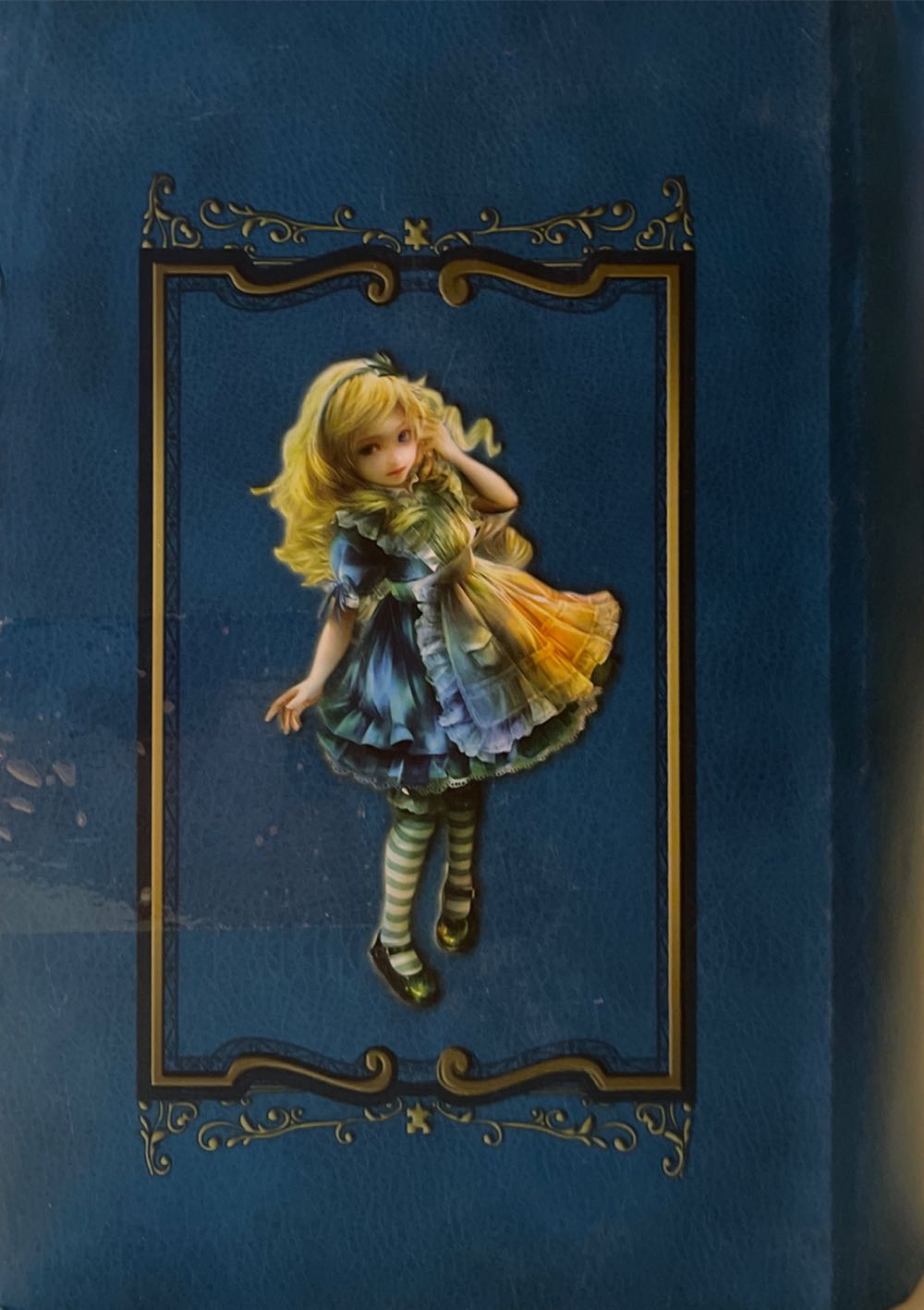 Dowdle - Down The Rabbit Hole - Dowdle Folk Art puzzle collectible - Main Image 2